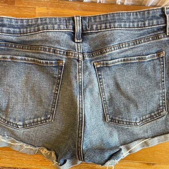 Abercombie & Fitch Denim Shorts for Women size 2 - Picture 3 of 3